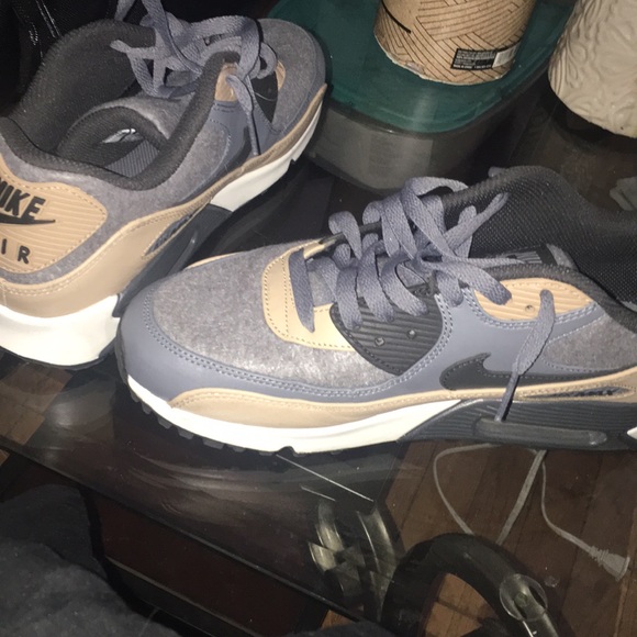 Nike air max’s - Picture 2 of 2